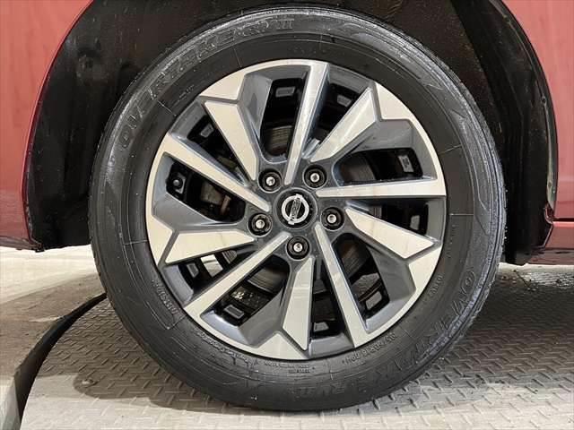 セレナ ＸＶ　プロパイロット　フルセグＴＶ　フリップダウンモニター　全周囲カメラ　両側パワースライドドア　純正１０インチナビ　レーダークルーズコントロール　Ｂｌｕｅｔｏｏｔｈ　シートヒーター　スマートキー（28枚目）