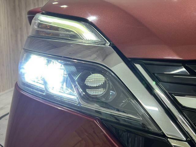 セレナ ＸＶ　プロパイロット　フルセグＴＶ　フリップダウンモニター　全周囲カメラ　両側パワースライドドア　純正１０インチナビ　レーダークルーズコントロール　Ｂｌｕｅｔｏｏｔｈ　シートヒーター　スマートキー（30枚目）