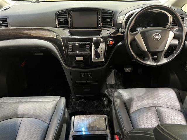 NISSAN ELGRAND 250HIGHWAY STAR BLACK LEATHER