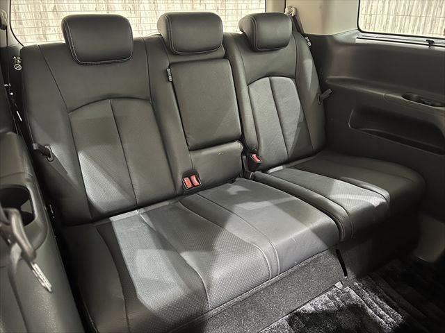 NISSAN ELGRAND 250HIGHWAY STAR BLACK LEATHER