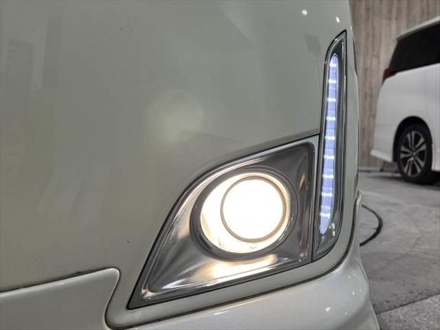 NISSAN ELGRAND 250HIGHWAY STAR BLACK LEATHER