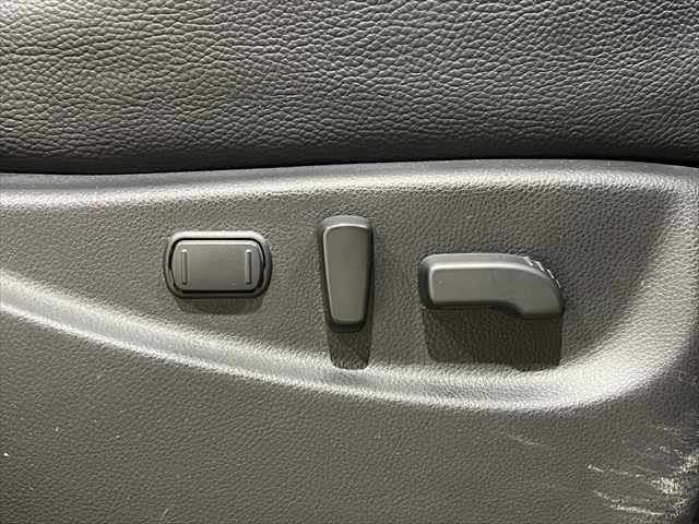 NISSAN ELGRAND 250HIGHWAY STAR BLACK LEATHER