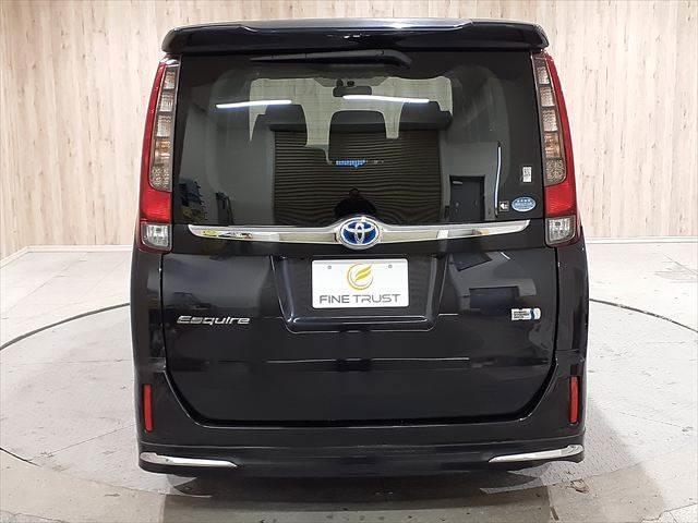 エスクァイア ハイブリッドGi 両側パワースライドドア LEDヘッドライト 本革シート 禁煙車 シートヒーター クルーズコントロール 純正9インチナビ フルセグTV Bluetooth バックカメラ スマートキー 盗難防止装置(18枚目)