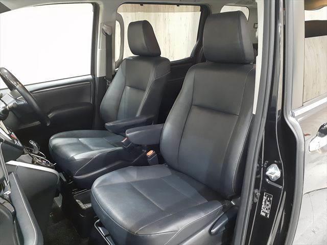 エスクァイア ハイブリッドGi 両側パワースライドドア LEDヘッドライト 本革シート 禁煙車 シートヒーター クルーズコントロール 純正9インチナビ フルセグTV Bluetooth バックカメラ スマートキー 盗難防止装置(33枚目)