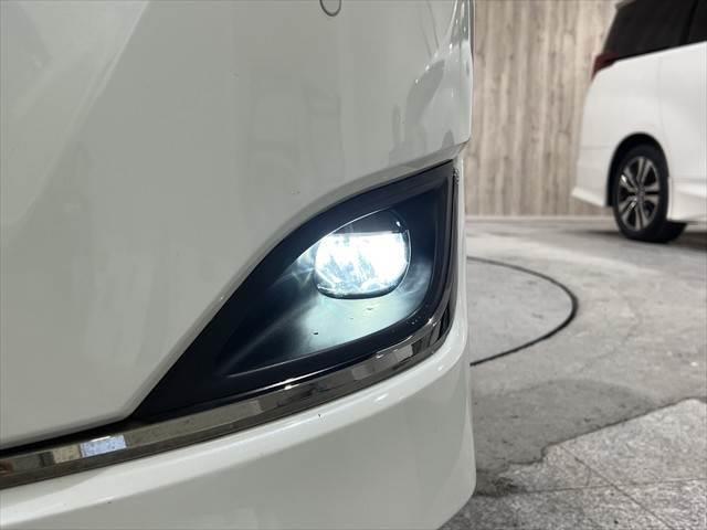 TOYOTA ESQUIRE GI PREMIUM PACKAGE BLACK TAILORED