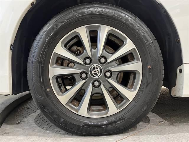 TOYOTA ESQUIRE GI PREMIUM PACKAGE BLACK TAILORED