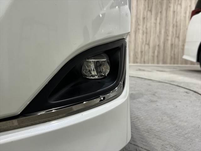 TOYOTA ESQUIRE GI PREMIUM PACKAGE BLACK TAILORED