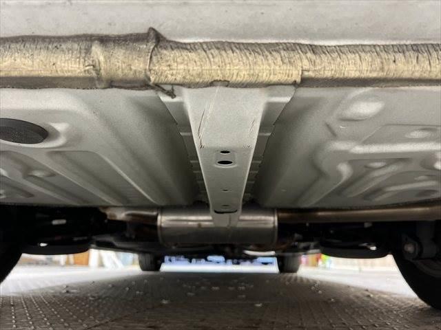 TOYOTA ESQUIRE GI PREMIUM PACKAGE BLACK TAILORED