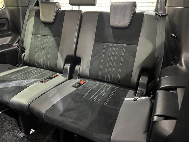 TOYOTA ESQUIRE GI PREMIUM PACKAGE BLACK TAILORED