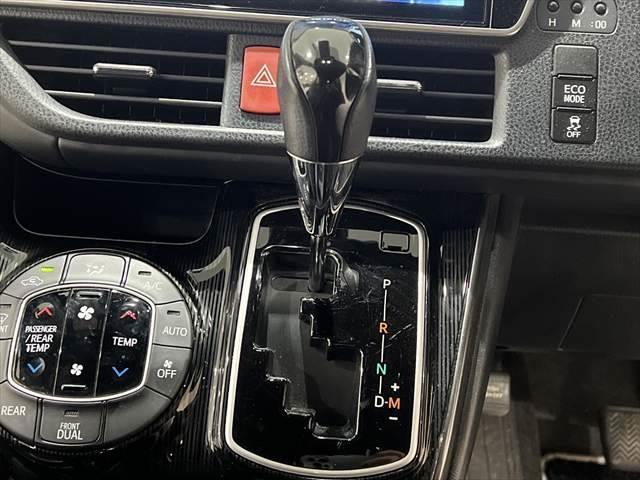 TOYOTA ESQUIRE GI PREMIUM PACKAGE BLACK TAILORED