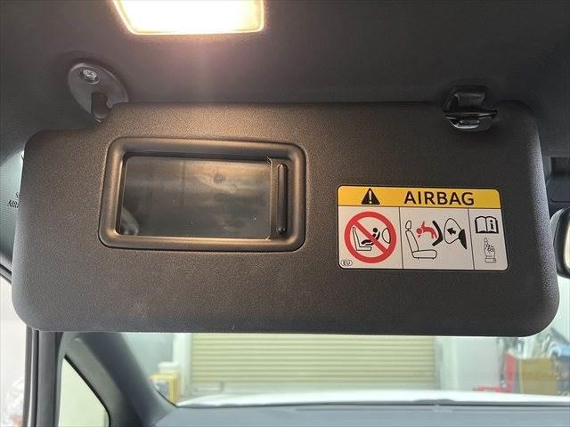 TOYOTA ESQUIRE GI PREMIUM PACKAGE BLACK TAILORED