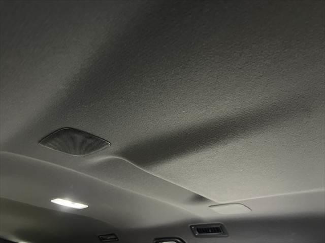 TOYOTA ESQUIRE GI PREMIUM PACKAGE BLACK TAILORED