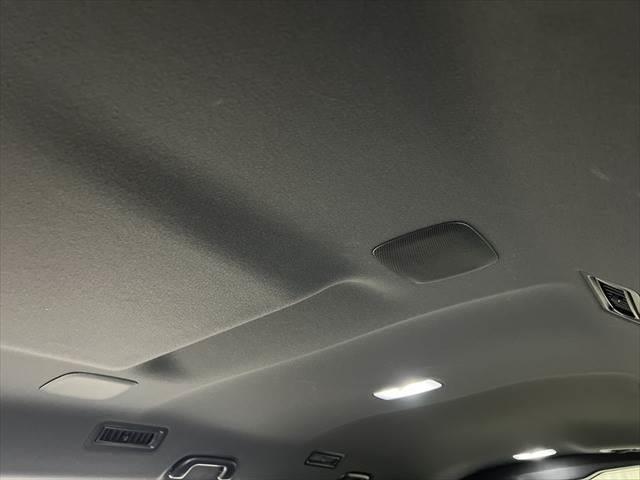 TOYOTA ESQUIRE GI PREMIUM PACKAGE BLACK TAILORED