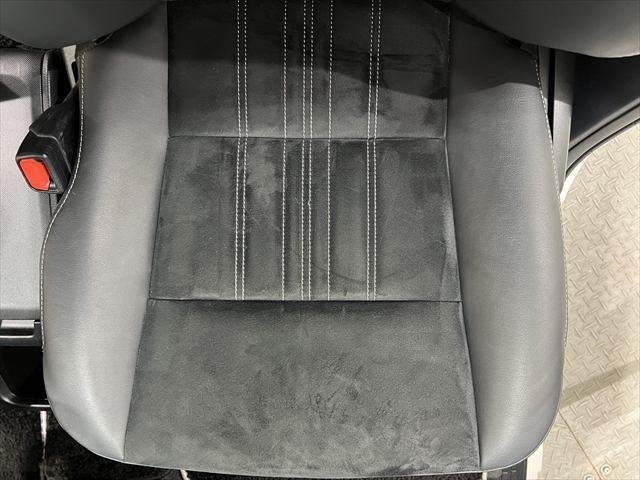 TOYOTA ESQUIRE GI PREMIUM PACKAGE BLACK TAILORED