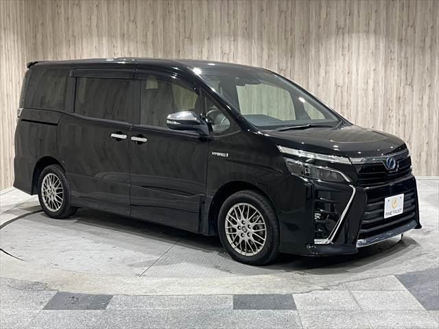 ヴォクシー ハイブリッドZS 煌 純正9インチナビ クルーズコントロール 両側パワースライドドア 禁煙車 ETC Bluetooth バックカメラ シートヒーター LEDヘッドライト スマートキー 衝突軽減ブレーキ(17枚目)
