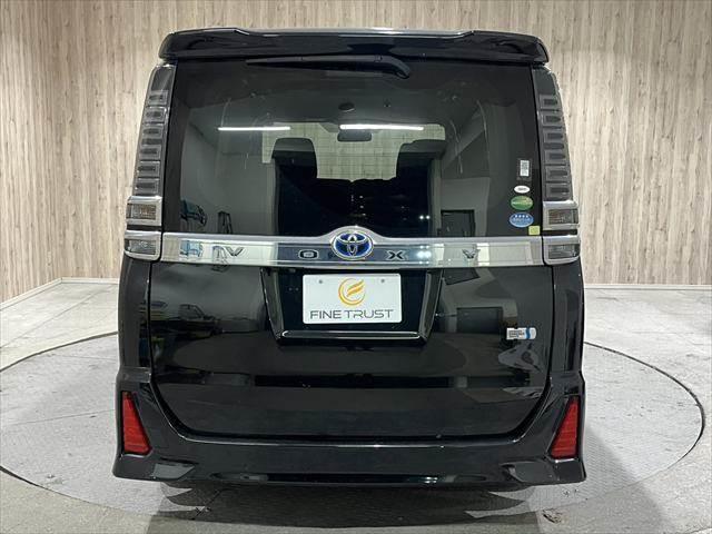 ヴォクシー ハイブリッドZS 煌 純正9インチナビ クルーズコントロール 両側パワースライドドア 禁煙車 ETC Bluetooth バックカメラ シートヒーター LEDヘッドライト スマートキー 衝突軽減ブレーキ(20枚目)