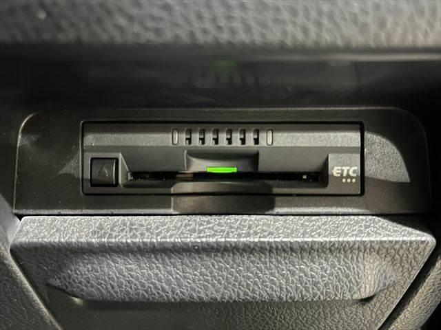 ヴォクシー ハイブリッドZS 煌 純正9インチナビ クルーズコントロール 両側パワースライドドア 禁煙車 ETC Bluetooth バックカメラ シートヒーター LEDヘッドライト スマートキー 衝突軽減ブレーキ(43枚目)