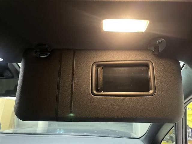 ヴォクシー ハイブリッドZS 煌 純正9インチナビ クルーズコントロール 両側パワースライドドア 禁煙車 ETC Bluetooth バックカメラ シートヒーター LEDヘッドライト スマートキー 衝突軽減ブレーキ(47枚目)