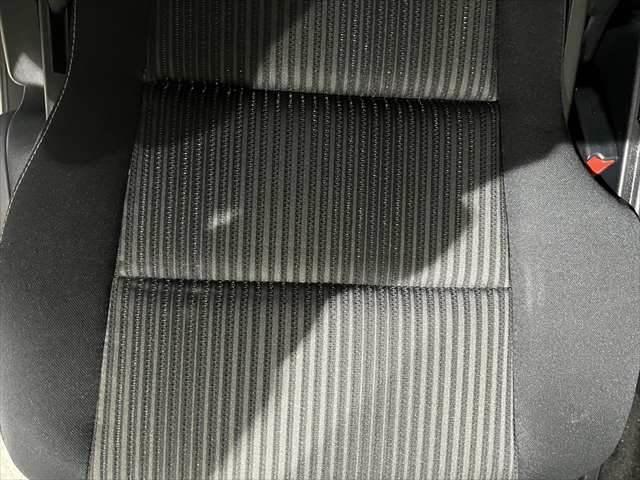 ヴォクシー ハイブリッドZS 煌 純正9インチナビ クルーズコントロール 両側パワースライドドア 禁煙車 ETC Bluetooth バックカメラ シートヒーター LEDヘッドライト スマートキー 衝突軽減ブレーキ(58枚目)