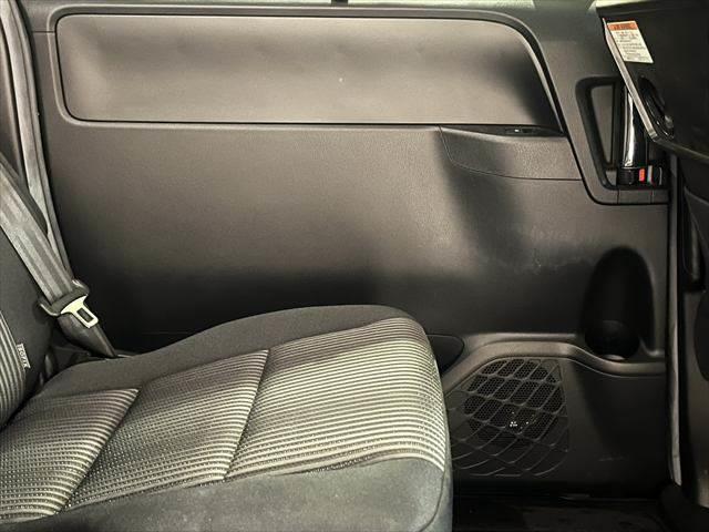 ヴォクシー ハイブリッドZS 煌 純正9インチナビ クルーズコントロール 両側パワースライドドア 禁煙車 ETC Bluetooth バックカメラ シートヒーター LEDヘッドライト スマートキー 衝突軽減ブレーキ(64枚目)