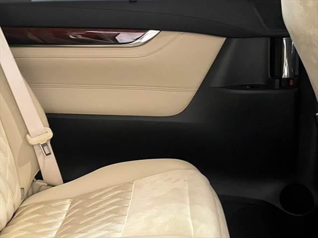TOYOTA ALPHARD HYBRID G
