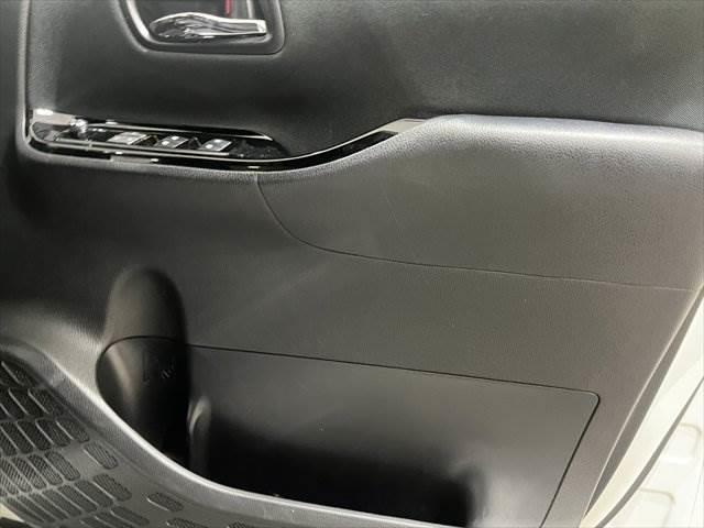 ヴォクシー ZS 煌 両側パワースライドドア 純正9インチナビ フリップダウンモニター 禁煙車 クルーズコントロール フルセグTV Bluetooth LEDヘッドライト バックカメラ ETC ドライブレコーダー(54枚目)