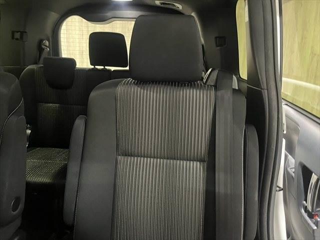 ヴォクシー ZS 煌 両側パワースライドドア 純正9インチナビ フリップダウンモニター 禁煙車 クルーズコントロール フルセグTV Bluetooth LEDヘッドライト バックカメラ ETC ドライブレコーダー(66枚目)