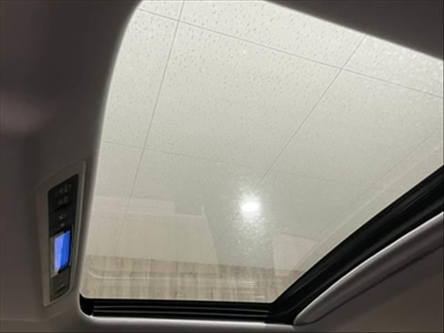 アルファード 2.5S Cパッケージ サンルーフ 純正9インチナビ 両側パワースライドドア 電動リアゲート レーダークルーズコントロール 衝突軽減ブレーキ Bカメラ ハーフレザー 1500W給電 フルセグ Bluetooth パワーシート(5枚目)