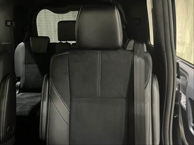 ヴォクシー ZS GRスポーツ クルーズコントロール 両側パワースライドドア LEDヘッドライト 禁煙車 ダブルエアコン 純正18インチアルミホイール スマートキー 衝突軽減ブレーキ Bluetooth 地デジTV プッシュスタート(65枚目)