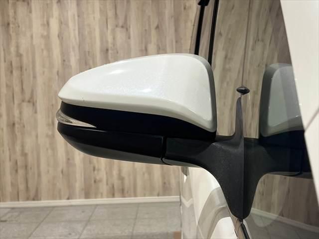 TOYOTA ESQUIRE HYBRID GI