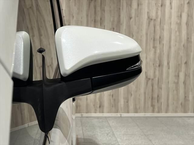 TOYOTA ESQUIRE HYBRID GI