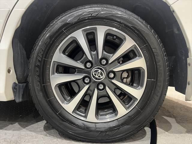 TOYOTA ESQUIRE HYBRID GI