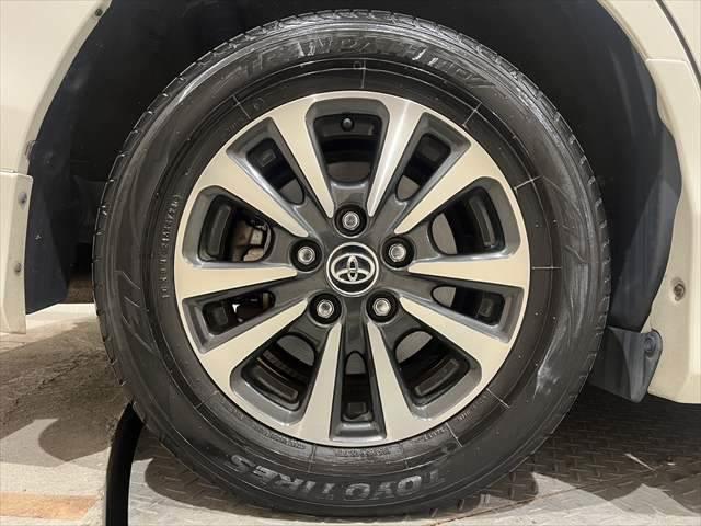 TOYOTA ESQUIRE HYBRID GI