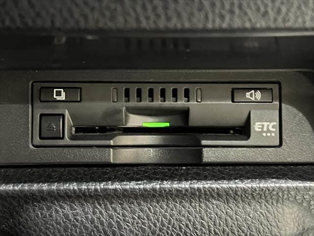 TOYOTA ESQUIRE HYBRID GI