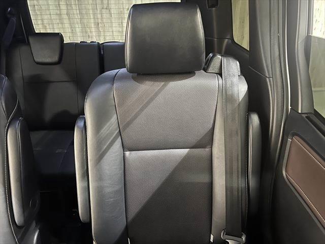 TOYOTA ESQUIRE HYBRID GI