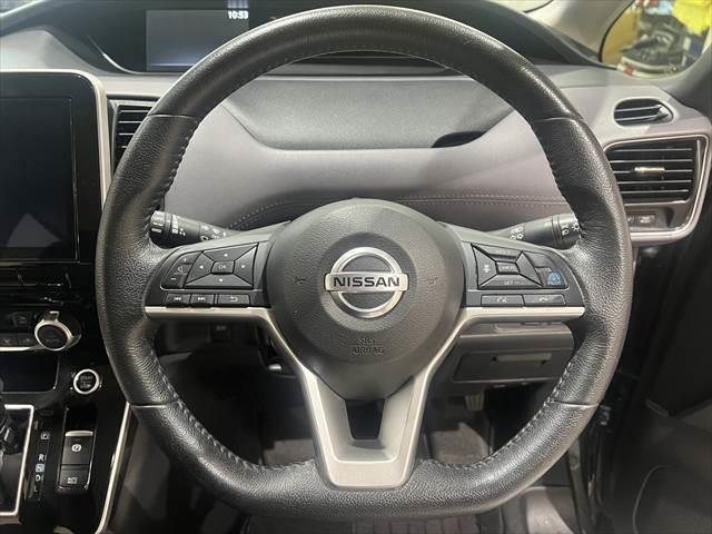 セレナ ハイウェイスターV メモリーナビ フルセグTV Bluetooth 両側パワースライドドア HIDヘッドライト バックカメラ ETC クルーズコントロール シートヒーター スマートキー 電動格納ミラー パワーウィンドウ(11枚目)