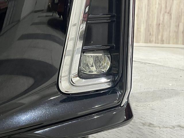 アルファード ２．５Ｓ　Ｃパッケージ　純正ＨＤＤナビ　全周囲カメラ　フリップダウンモニター　ＨＩＤヘッドライト　サンルーフ　両側パワースライドドア　フルセグＴＶ　Ｂｌｕｅｔｏｏｔｈ　禁煙車　スマートキー　コーナーセンサー（28枚目）