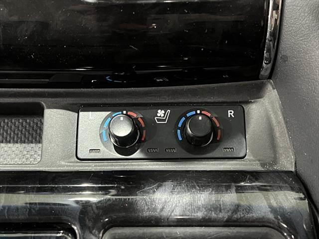 アルファード ２．５Ｓ　Ｃパッケージ　純正ＨＤＤナビ　全周囲カメラ　フリップダウンモニター　ＨＩＤヘッドライト　サンルーフ　両側パワースライドドア　フルセグＴＶ　Ｂｌｕｅｔｏｏｔｈ　禁煙車　スマートキー　コーナーセンサー（43枚目）