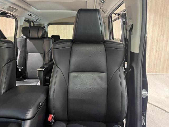 アルファード ２．５Ｓ　Ｃパッケージ　純正ＨＤＤナビ　全周囲カメラ　フリップダウンモニター　ＨＩＤヘッドライト　サンルーフ　両側パワースライドドア　フルセグＴＶ　Ｂｌｕｅｔｏｏｔｈ　禁煙車　スマートキー　コーナーセンサー（65枚目）