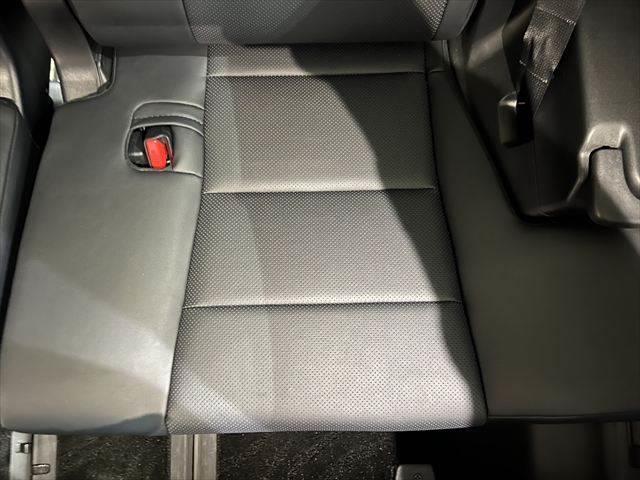 アルファード ２．５Ｓ　Ｃパッケージ　純正ＨＤＤナビ　全周囲カメラ　フリップダウンモニター　ＨＩＤヘッドライト　サンルーフ　両側パワースライドドア　フルセグＴＶ　Ｂｌｕｅｔｏｏｔｈ　禁煙車　スマートキー　コーナーセンサー（71枚目）