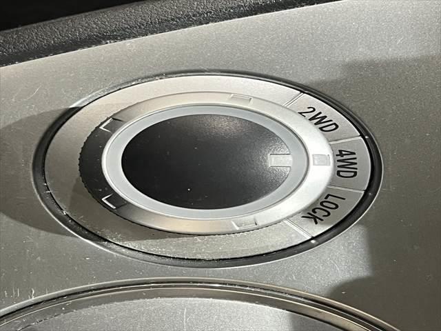 デリカD:5 D パワーパッケージ 4WD 純正8インチナビ 両側パワースライドドア 禁煙車 バックカメラ フルセグTV Bluetooth スマートキー クルーズコントロール 電動格納ミラー ETC 横滑り防止装置(41枚目)