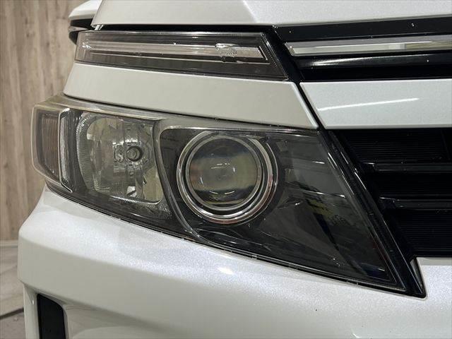 ヴォクシー ハイブリッドV アルパイン9インチナビ フリップダウンモニター 禁煙車 クルーズコントロール シートヒーター フルセグTV Bluetooth バックカメラ 両側パワースライドドア LEDヘッドライト スマートキー(24枚目)