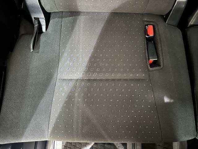 ヴォクシー ハイブリッドV アルパイン9インチナビ フリップダウンモニター 禁煙車 クルーズコントロール シートヒーター フルセグTV Bluetooth バックカメラ 両側パワースライドドア LEDヘッドライト スマートキー(61枚目)