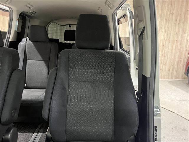 ヴォクシー ハイブリッドV アルパイン9インチナビ フリップダウンモニター 禁煙車 クルーズコントロール シートヒーター フルセグTV Bluetooth バックカメラ 両側パワースライドドア LEDヘッドライト スマートキー(63枚目)