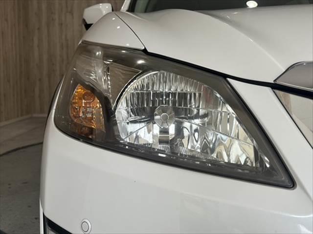 エクシーガクロスオーバー７ ２．５ｉアイサイト　メモリーナビ　後席フリップダウンモニター　バックカメラ　フルセグＴＶ　ＨＩＤヘッドライト　本革シート　禁煙車　パワーシート　Ｂｌｕｅｔｏｏｔｈ　ＥＴＣ　障害物センサー（22枚目）