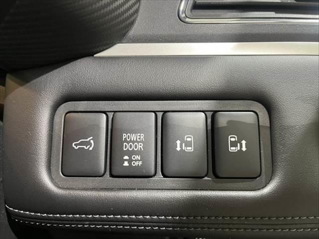 デリカD:5 P 純正10インチナビ 禁煙車 全方位カメラ レーダークルーズコントロール 両側パワースライドドア シートヒーター LEDヘッドライト 電動リアゲート パワーシート ETC Bluetooth(4枚目)