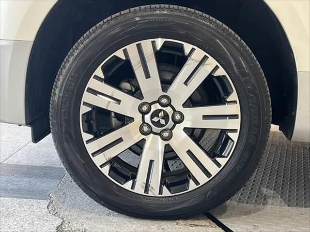 デリカD:5 P 純正10インチナビ 禁煙車 全方位カメラ レーダークルーズコントロール 両側パワースライドドア シートヒーター LEDヘッドライト 電動リアゲート パワーシート ETC Bluetooth(15枚目)