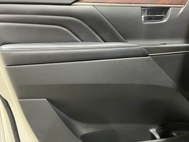 デリカD:5 P 純正10インチナビ 禁煙車 全方位カメラ レーダークルーズコントロール 両側パワースライドドア シートヒーター LEDヘッドライト 電動リアゲート パワーシート ETC Bluetooth(64枚目)