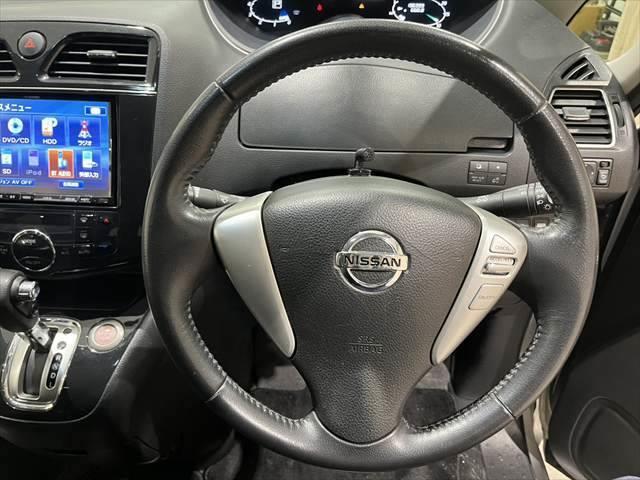 セレナ ハイウェイスター　Ｓ－ハイブリッド　エアロモード　アルパイン製ナビ　後席モニター　クルコン（13枚目）