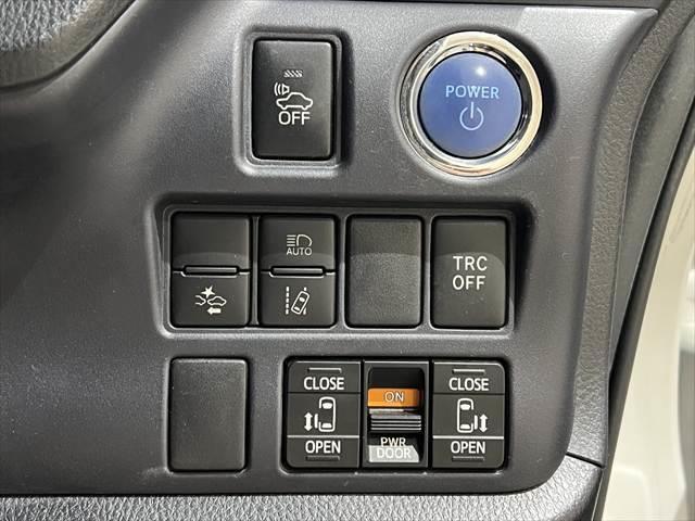 ☆オートマチックハイビーム　衝突軽減ブレーキ　レーンキープアシスト　両側パワースライドドア